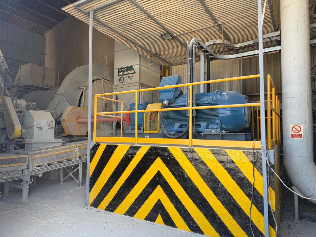 Ahora: nuevo motor y reductor sobre base de hormigón